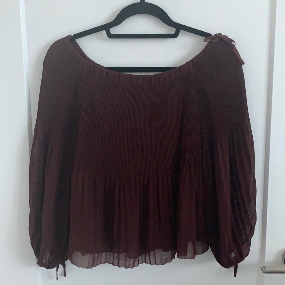 Aritzia blouse size small